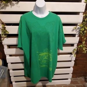 LOOTWEAR tshirt.               #640